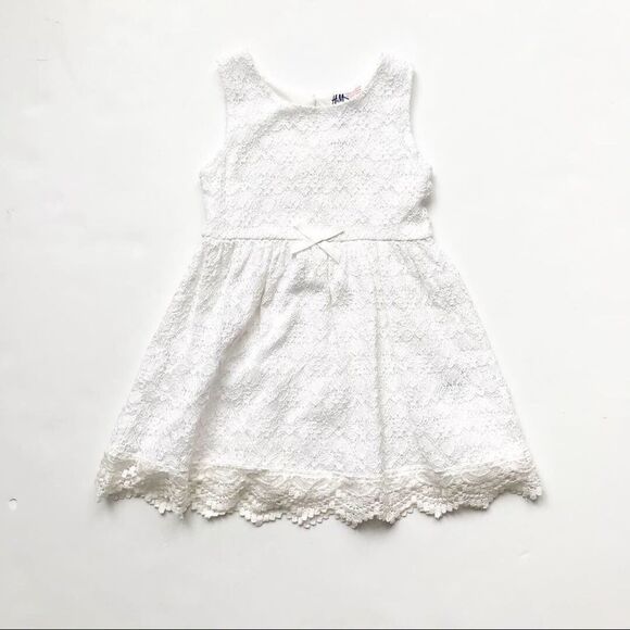 H&M white scalloped hem lace overlay dress EUC 2-3 - Picture 1 of 2